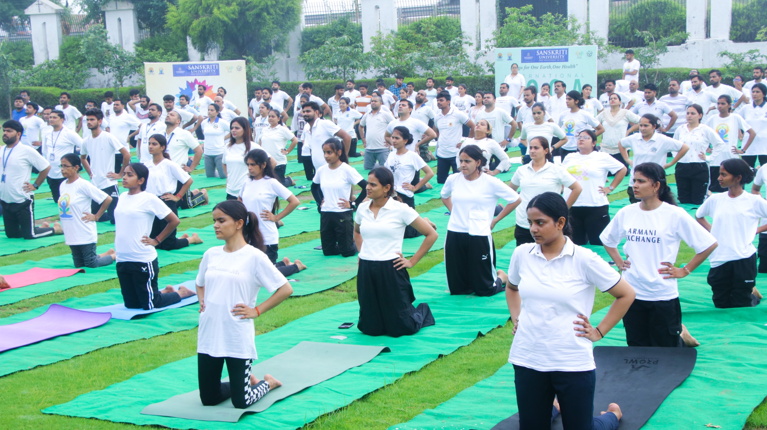 संस्कृति विवि ने किया अंतराष्ट्रीय योग दिवस का ऐतिहासिक आयोजन