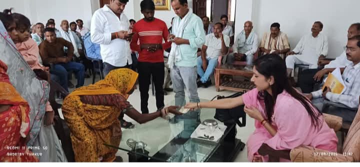 विधायक अदिति सिंह ने लगाया जनता दरबार सुनी लोगों की समस्याएं