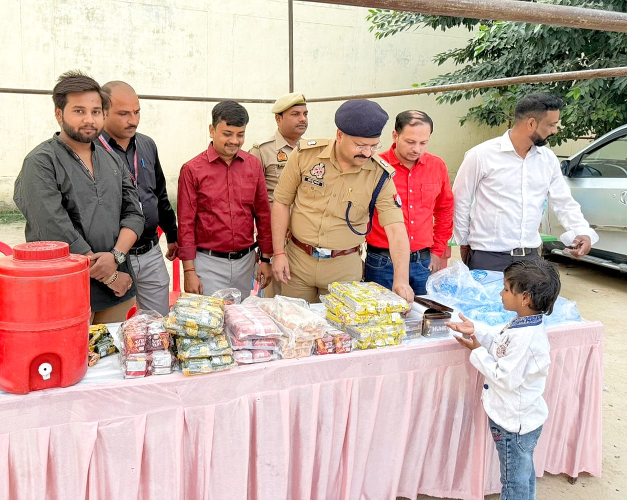 उत्तर प्रदेशीय अपराध निरोधक समिति ने बहनों की करी देखभाल