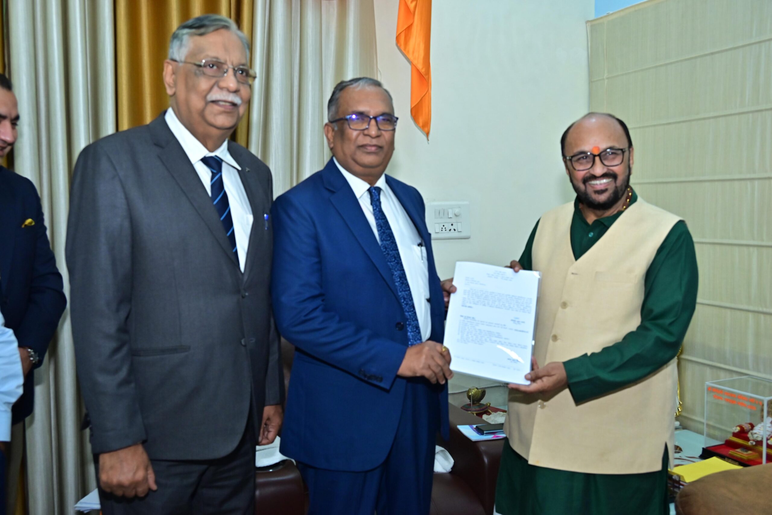 योगी सरकार ने उच्च शिक्षा को दी नई उड़ान, सम्भल, बाराबंकी और फतेहपुर में निजी विश्वविद्यालयों को मिली मंजूरी