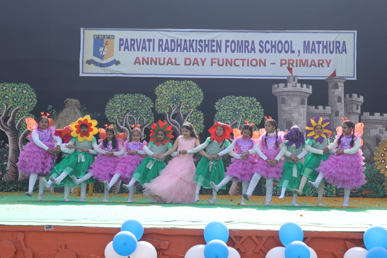 पार्वती राधाकिशन फोमरा स्कूल(बिरला स्कूल) प्राथमिक वर्ग वार्षिक उत्सव  रचनात्मकता एवं प्रतिभा का अद्भुत संगम