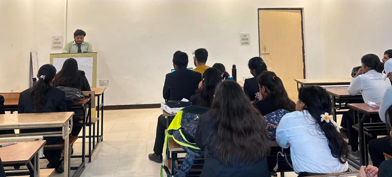 संस्कृति विवि में संभाषण प्रतियोगिताओं में जमकर बोले विद्यार्थी