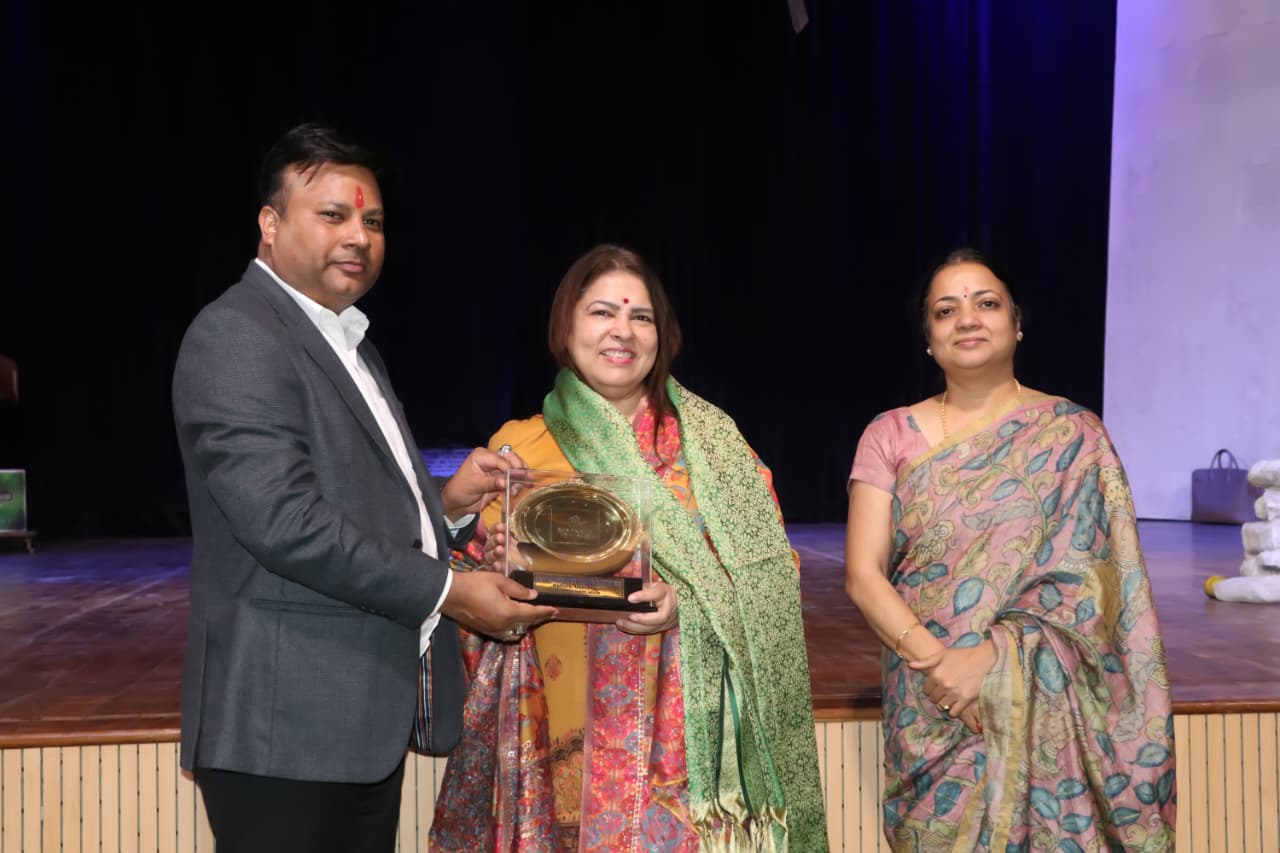 संस्कृति विवि में ओपेरा के मंचन पर पूर्व मंत्री ने दिया समरसता का संदेश