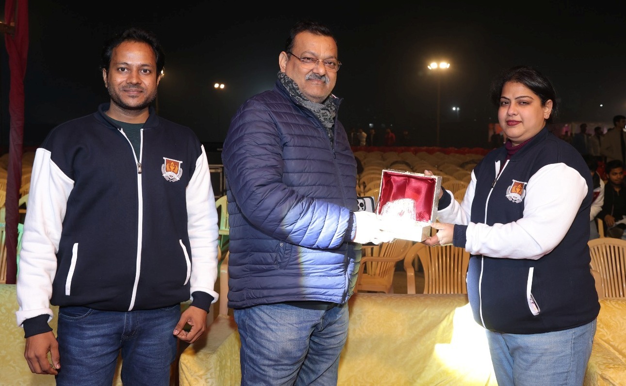 पारितोषिक वितरण के साथ के.डी. मेडिकल कॉलेज में एक्जॉन-2025 का समापन