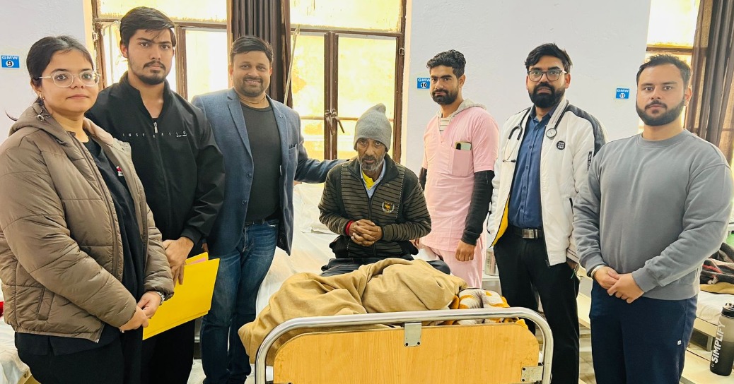 सड़क हादसे के बाद जमुना प्रसाद भूला याददाश्त, केएम अस्पताल ने लौटाई याददाश्त