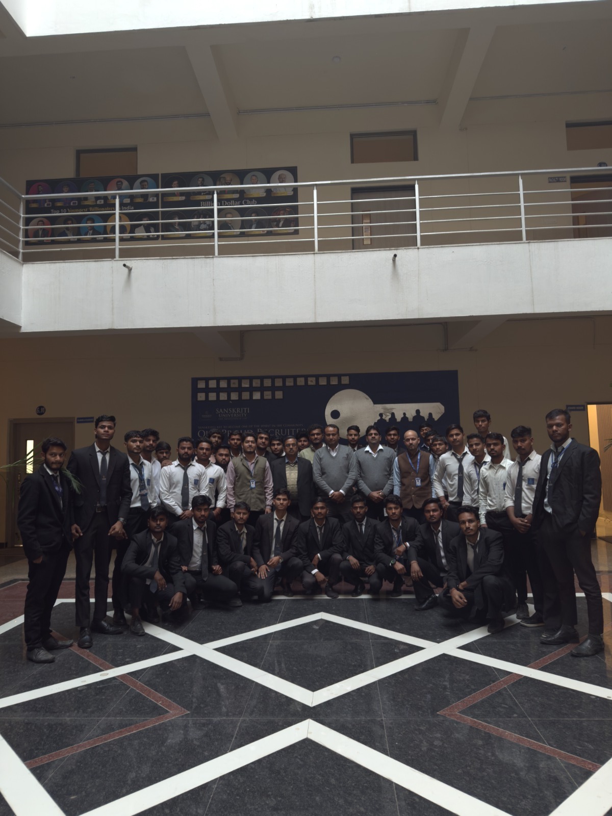 संस्कृति विवि के 17 विद्यार्थियों को जापान की कंपनी जे-टेक्ट ने दीं नौकरी