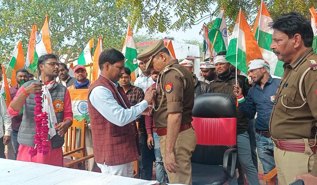 ऊंचाहार के पट्टी रहस कैथवल में मनाया गया 77 वां गणतंत्र दिवस