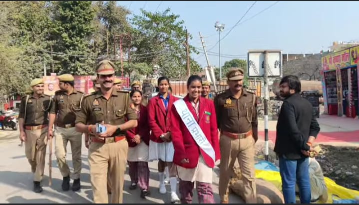 एक दिन की कोतवाल बनी छात्रा, समझा पुलिस का कार्य