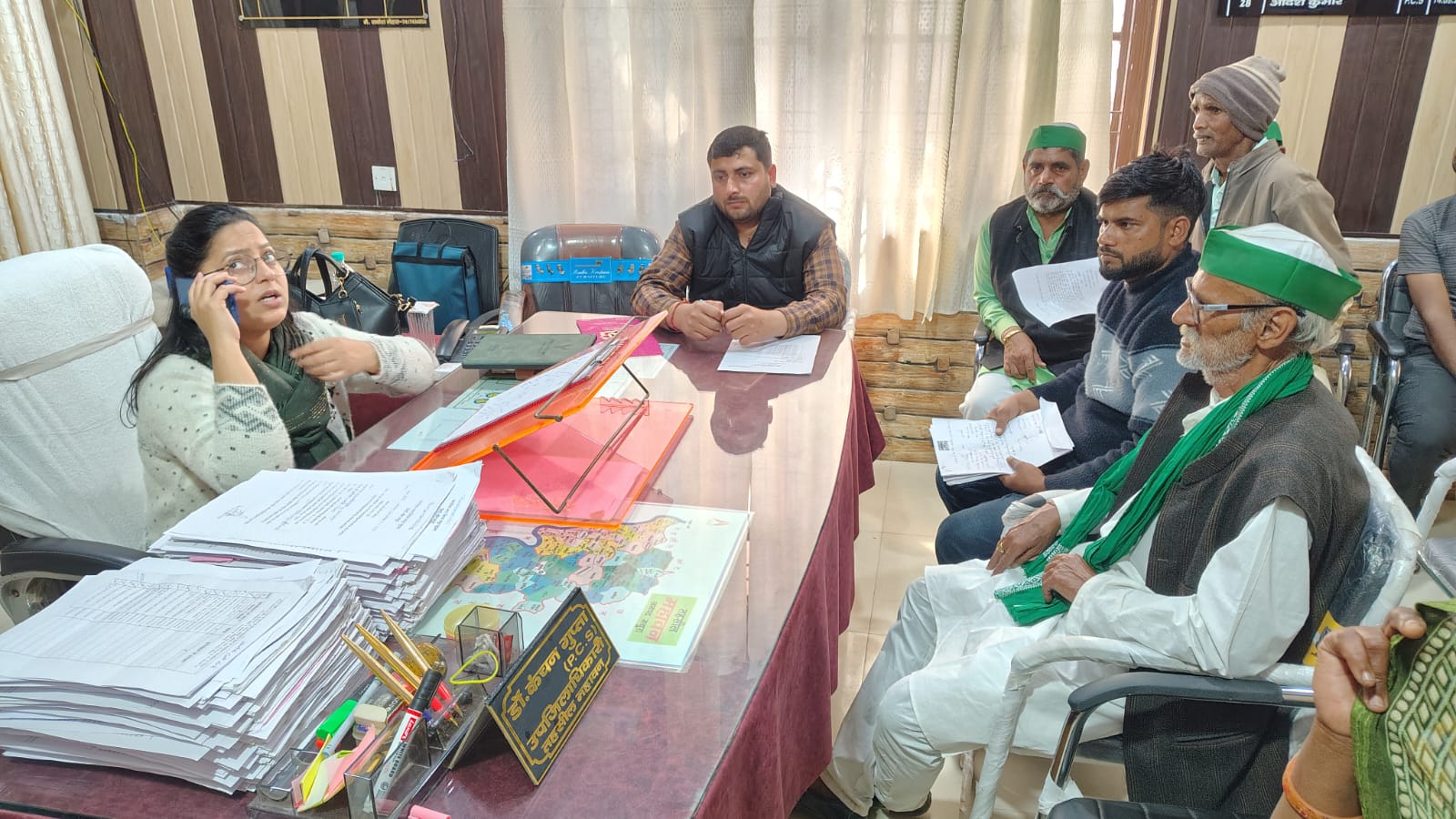 भारतीय किसान यूनियन अराजनैतिक हरपाल गुट ने महावन तहसील का किया घेराव, सौंपा ज्ञापन