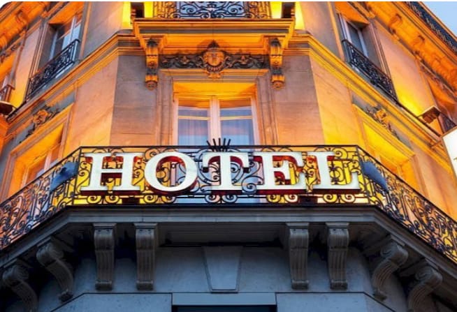 जिस्म जैसा घिनौना कार्य अब बड़े शहरों से निकलकर ऊंचाहार जैसे छोटे शहरों में खूब फल-फूल रहा